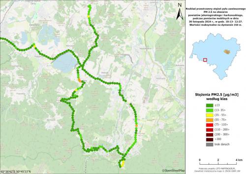 Wyniki przedpołudniowego przejazdu pomiarowego na obszarze Kotliny Jeleniogórskiej, w dniu 30.11.2024 - maksymalne stężenia pyłu zawieszonego PM2.5, odnotowane na 250-metrowych odcinkach trasy przejazdu